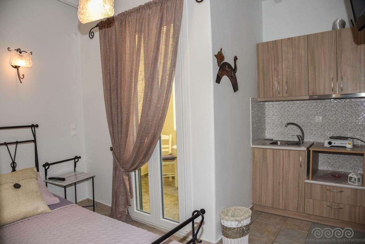 Hotel Porto Manolis à Agios Ioannis  Extérieur photo