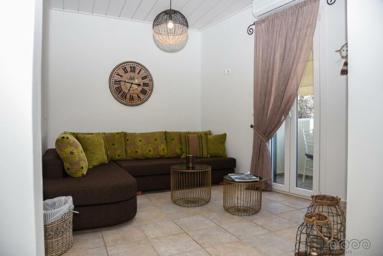 Hotel Porto Manolis à Agios Ioannis  Extérieur photo